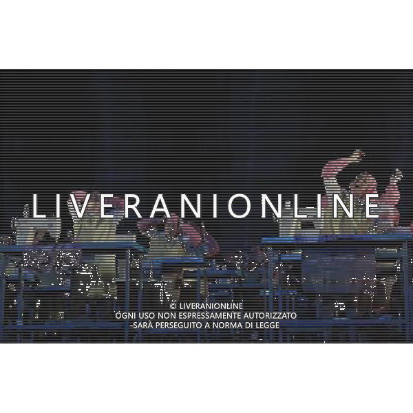 The UK premiere of a new opera Miss Fortune by leading British opera composer Judith Weir transposes the Sicilian folktale Misfortune to today as the daughter of a rich family turns her back on wealth to make her own way in the world. Royal Opera House, Covent Garden, London. :Cast members of the opera Miss Fortune ©PHOTOSHOT/Agenzia Aldo Liverani Sas - ITALY ONLY - EDITORIAL USE ONLY ©photoshot/Agenzia Aldo Liverani Sas - ITALY ONLY - La prima nel Regno Unito di una nuova opera teatrale di Miss Fortune del compositore d\'opera britannica Judith Weir al Royal Opera House, Covent Garden, Londra