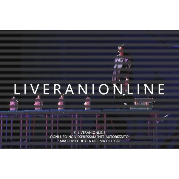 The UK premiere of a new opera Miss Fortune by leading British opera composer Judith Weir transposes the Sicilian folktale Misfortune to today as the daughter of a rich family turns her back on wealth to make her own way in the world. Royal Opera House, Covent Garden, London. : Andrew Watts has Fate ©PHOTOSHOT/Agenzia Aldo Liverani Sas - ITALY ONLY - EDITORIAL USE ONLY ©photoshot/Agenzia Aldo Liverani Sas - ITALY ONLY - La prima nel Regno Unito di una nuova opera teatrale di Miss Fortune del compositore d\'opera britannica Judith Weir al Royal Opera House, Covent Garden, Londra