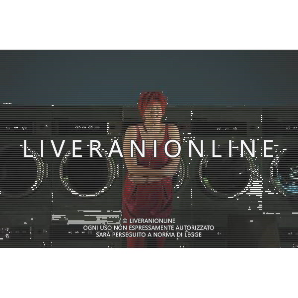 The UK premiere of a new opera Miss Fortune by leading British opera composer Judith Weir transposes the Sicilian folktale Misfortune to today as the daughter of a rich family turns her back on wealth to make her own way in the world. Royal Opera House, Covent Garden, London. : Emma Bell has Tina (Miss Fortune) ©PHOTOSHOT/Agenzia Aldo Liverani Sas - ITALY ONLY - EDITORIAL USE ONLY ©photoshot/Agenzia Aldo Liverani Sas - ITALY ONLY - La prima nel Regno Unito di una nuova opera teatrale di Miss Fortune del compositore d\'opera britannica Judith Weir al Royal Opera House, Covent Garden, Londra