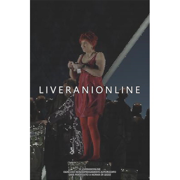 The UK premiere of a new opera Miss Fortune by leading British opera composer Judith Weir transposes the Sicilian folktale Misfortune to today as the daughter of a rich family turns her back on wealth to make her own way in the world. Royal Opera House, Covent Garden, London. : Emma Bell has Tina (Miss Fortune) ©PHOTOSHOT/Agenzia Aldo Liverani Sas - ITALY ONLY - EDITORIAL USE ONLY ©photoshot/Agenzia Aldo Liverani Sas - ITALY ONLY - La prima nel Regno Unito di una nuova opera teatrale di Miss Fortune del compositore d\'opera britannica Judith Weir al Royal Opera House, Covent Garden, Londra