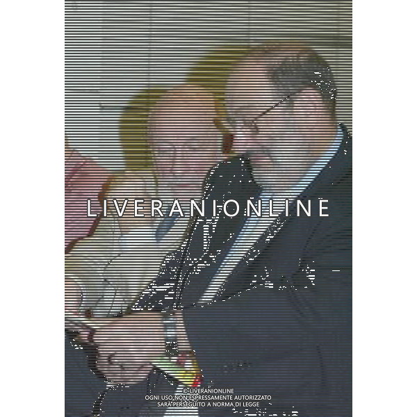 MILANO 16/6/2004 CASA DELLA CULTURA VIA BORGOGNA, 3 NELLA FOTO UMBERTO ECO E VITTORIO GREGOTTI ARCHITETTO FOTO MARIO ROMANO/AG ALDO LIVERANI