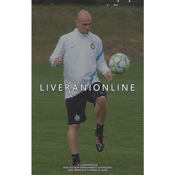 APPIANO GENTILE (CO) 12/3/2012 CHAMPIONS LEAGUE ALLENAMENTO FC INTERNAZIONALE NELLA FOTO ESTEBAN CAMBIASSO FOTO ROMANO/AG ALDO LIVERANI