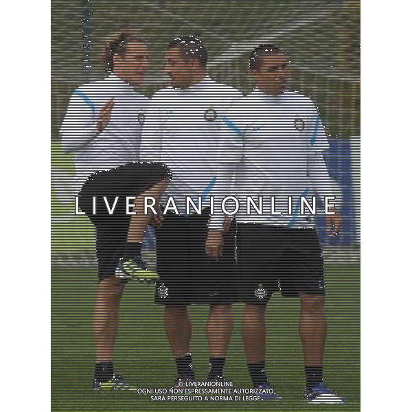 APPIANO GENTILE (CO) 12/3/2012 CHAMPIONS LEAGUE ALLENAMENTO FC INTERNAZIONALE NELLA FOTO FORLAN-PALOMBO-CORDOBA FOTO ROMANO/AG ALDO LIVERANI