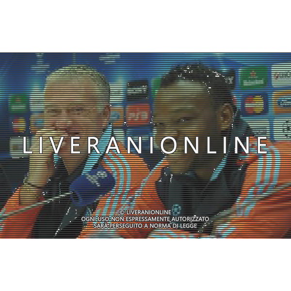 MILANO 12/3/2012 STADIO SAN SIRO CONFERENZA STAMPA DI DIDIER DESCHAMPS E STEVE MANDANA RISPETTIVAMENTE ALLENATORE E CAPITANO/PORTIERE DELL\'Olympique Marsiglia IN VISTA DELLA PARTITA DI RITORNO DEGLI OTTAVI DI CHAMPIONS LEAGUE CONTRO L\'INTER NELLA FOTO DIDIER DESCHAMPS E STEVE MANDANA ©ROMANO/ALDO LIVERANI
