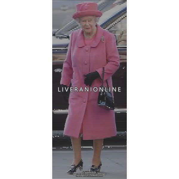 HM The Queen and HRH The Duke of Edinburgh, accompanied by TRH The Prince of Wales, The Duchess of Cornwall and The Countess of Wessex will attend the annual Commonwealth Observance at Westminster Abbey. 12-3-12 ©photoshot/AGENZIA ALDO LIVERANI SAS - ITALY ONLY - REALI INGLESI: Celebrazione annuale del Commonwealth all\'Abbazia di Westminster a Londra La regina Elisabetta II d\'inghilterra