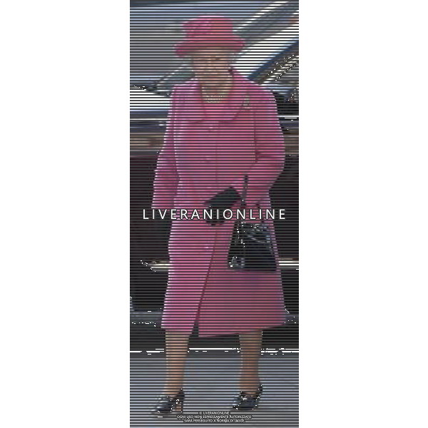 HM The Queen and HRH The Duke of Edinburgh, accompanied by TRH The Prince of Wales, The Duchess of Cornwall and The Countess of Wessex will attend the annual Commonwealth Observance at Westminster Abbey. 12-3-12 ©photoshot/AGENZIA ALDO LIVERANI SAS - ITALY ONLY - REALI INGLESI: Celebrazione annuale del Commonwealth all\'Abbazia di Westminster a Londra La regina Elisabetta II d\'inghilterra