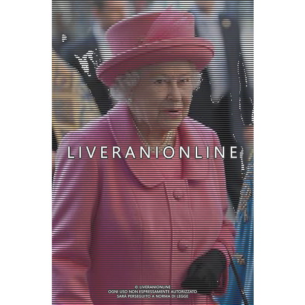 HM The Queen and HRH The Duke of Edinburgh, accompanied by TRH The Prince of Wales, The Duchess of Cornwall and The Countess of Wessex will attend the annual Commonwealth Observance at Westminster Abbey. 12-3-12 ©photoshot/AGENZIA ALDO LIVERANI SAS - ITALY ONLY - REALI INGLESI: Celebrazione annuale del Commonwealth all\'Abbazia di Westminster a Londra La regina Elisabetta II d\'inghilterra