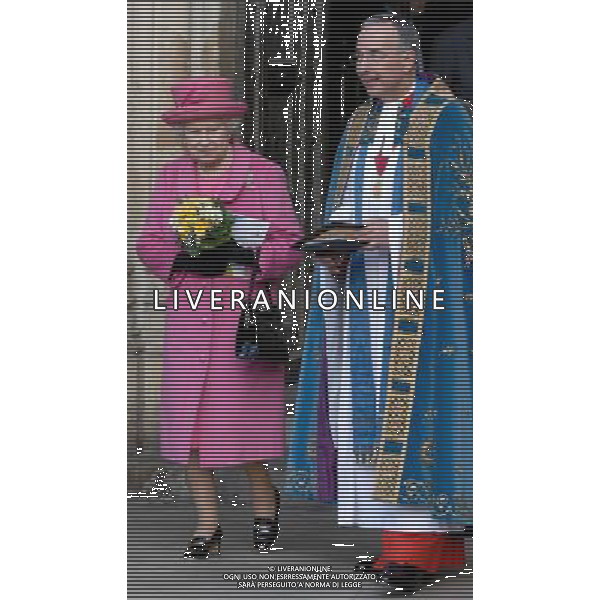 HM The Queen and HRH The Duke of Edinburgh, accompanied by TRH The Prince of Wales, The Duchess of Cornwall and The Countess of Wessex will attend the annual Commonwealth Observance at Westminster Abbey. 12-3-12 ©photoshot/AGENZIA ALDO LIVERANI SAS - ITALY ONLY - REALI INGLESI: Celebrazione annuale del Commonwealth all\'Abbazia di Westminster a Londra La regina Elisabetta II d\'inghilterra