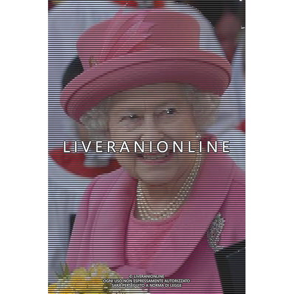 HM The Queen and HRH The Duke of Edinburgh, accompanied by TRH The Prince of Wales, The Duchess of Cornwall and The Countess of Wessex will attend the annual Commonwealth Observance at Westminster Abbey. 12-3-12 ©photoshot/AGENZIA ALDO LIVERANI SAS - ITALY ONLY - REALI INGLESI: Celebrazione annuale del Commonwealth all\'Abbazia di Westminster a Londra La regina Elisabetta II d\'inghilterra