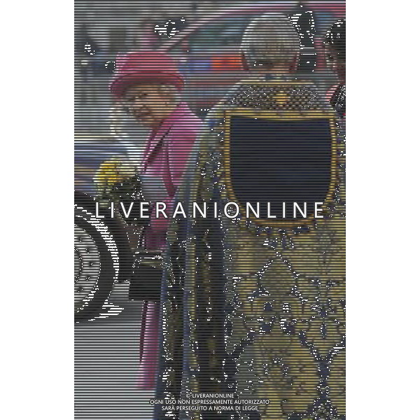 HM The Queen and HRH The Duke of Edinburgh, accompanied by TRH The Prince of Wales, The Duchess of Cornwall and The Countess of Wessex attended the annual Commonwealth Observance at Westminster Abbey today ; HM The Queen ©photoshot/AGENZIA ALDO LIVERANI SAS - ITALY ONLY - REALI INGLESI: Celebrazione annuale del Commonwealth all\'Abbazia di Westminster a Londra La regina Elisabetta II d\'inghilterra