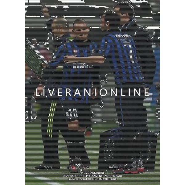 UEFA Champions League 2011/2012 Ottavi di Finale Ritorno Milano - 13.03.2012 Inter-Olympique Marsiglia Nella Foto:sneijder esce infortunato sostituito da giampaolo pazzini /Ph.Vitez-Ag. Aldo Liverani