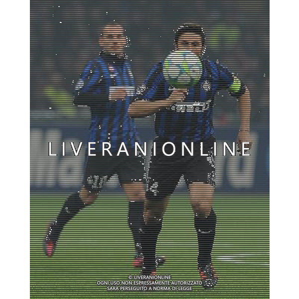 UEFA Champions League 2011/2012 Ottavi di Finale Ritorno Milano - 13.03.2012 Inter-Olympique Marsiglia Nella Foto:Zanetti Javier-Sneijder Wesley /Ph.Vitez-Ag. Aldo Liverani