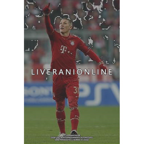 firo Fu§ball,Fussball, 13.03.2012 Uefa Champions League Saison 2011/2012 Achtelfinale, Achtelfinal RŸckspiel, CL, FC Bayern MŸnchen, Muenchen, FCB, FC Basel, 7 : 0, ganze Figur, Gestik, Bastian Schweinsteiger, Bayern, $worldrightsEs gelten unsere AGB, einsehbar auf www.firosportphoto.de copyright by firo sportphoto: Coesfelder Str.207 48249 DŸlmen www.firosportphoto.de mail@firosportphoto.de (V o l k s b a n k B o c h u m - W i t t e n ) BLZ.: 430 601 29 Kt. Nr.: 341 117 100 Tel:Ê 02594 - 9916004 Fax:Ê02594 - 9916005 BAYERN MONACO - BASILIEA CHAMPIONS LEAGUE - AG ALDO LIVERANI SAS - ITALY ONLY - *** Local Caption *** .