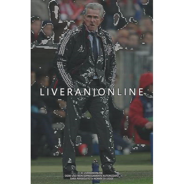 firo Fu§ball,Fussball, 13.03.2012 Uefa Champions League Saison 2011/2012 Achtelfinale, Achtelfinal RŸckspiel, CL, FC Bayern MŸnchen, Muenchen, FCB, FC Basel, 7 : 0, ganze Figur, Gestik, Trainer, Bayern, Jupp Heynckes, $worldrightsEs gelten unsere AGB, einsehbar auf www.firosportphoto.de copyright by firo sportphoto: Coesfelder Str.207 48249 DŸlmen www.firosportphoto.de mail@firosportphoto.de (V o l k s b a n k B o c h u m - W i t t e n ) BLZ.: 430 601 29 Kt. Nr.: 341 117 100 Tel:Ê 02594 - 9916004 Fax:Ê02594 - 9916005 BAYERN MONACO - BASILIEA CHAMPIONS LEAGUE - AG ALDO LIVERANI SAS - ITALY ONLY - *** Local Caption *** .