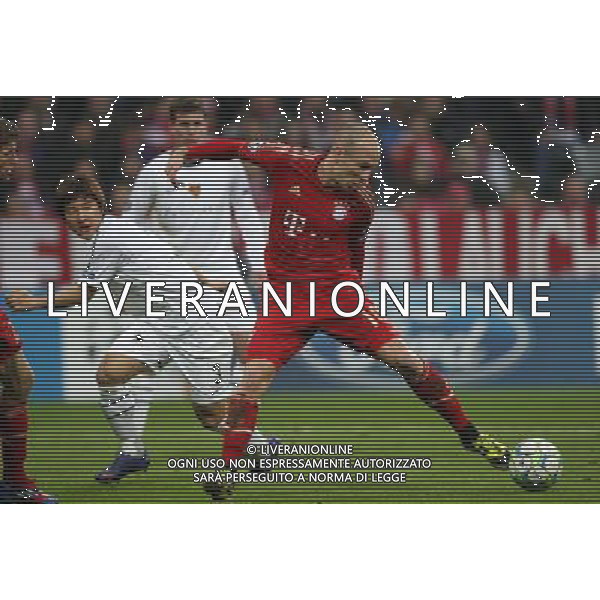 firo Fu§ball,Fussball, 13.03.2012 Uefa Champions League Saison 2011/2012 Achtelfinale, Achtelfinal RŸckspiel, CL, FC Bayern MŸnchen, Muenchen, FCB, FC Basel, 7 : 0, Zweikampf, Arjen Robben, Bayern, rechts, links, Joo Ho Park, FC Basel, $worldrightsEs gelten unsere AGB, einsehbar auf www.firosportphoto.de copyright by firo sportphoto: Coesfelder Str.207 48249 DŸlmen www.firosportphoto.de mail@firosportphoto.de (V o l k s b a n k B o c h u m - W i t t e n ) BLZ.: 430 601 29 Kt. Nr.: 341 117 100 Tel:Ê 02594 - 9916004 Fax:Ê02594 - 9916005 BAYERN MONACO - BASILIEA CHAMPIONS LEAGUE - AG ALDO LIVERANI SAS - ITALY ONLY - *** Local Caption *** .