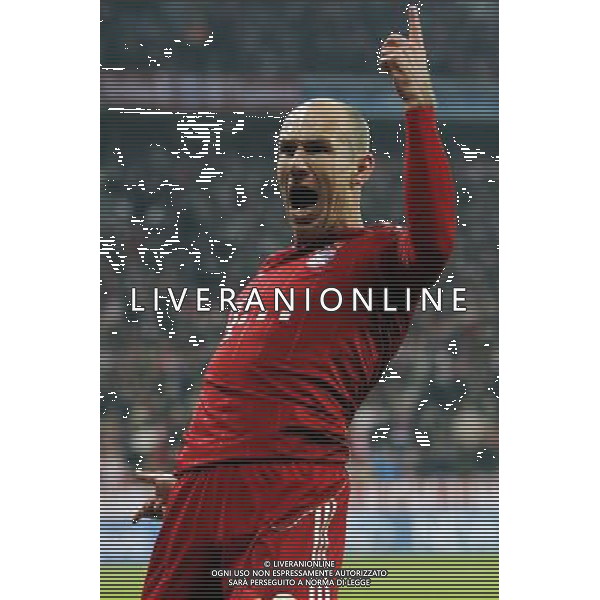 firo Fu§ball,Fussball, 13.03.2012 Uefa Champions League Saison 2011/2012 Achtelfinale, Achtelfinal RŸckspiel, CL, FC Bayern MŸnchen, Muenchen, FCB, FC Basel, 7 : 0, halbe Figur, Jubel, jubeln, Gestik, Arjen Robben, Bayern, $worldrightsEs gelten unsere AGB, einsehbar auf www.firosportphoto.de copyright by firo sportphoto: Coesfelder Str.207 48249 DŸlmen www.firosportphoto.de mail@firosportphoto.de (V o l k s b a n k B o c h u m - W i t t e n ) BLZ.: 430 601 29 Kt. Nr.: 341 117 100 Tel:Ê 02594 - 9916004 Fax:Ê02594 - 9916005 BAYERN MONACO - BASILIEA CHAMPIONS LEAGUE - AG ALDO LIVERANI SAS - ITALY ONLY - *** Local Caption *** .