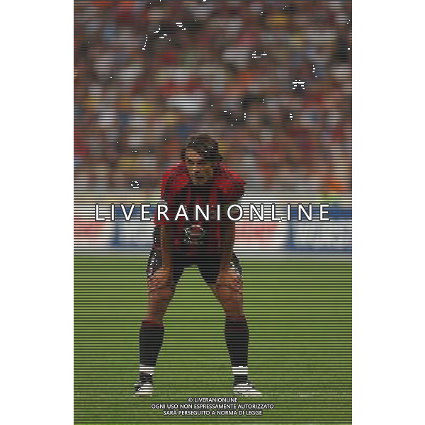 MILANO, 21-08-04 DFP/FOTO GIORGIO RAVEZZANI SUPERCOPPA ITALIANA / MILAN-LAZIO: PAOLO MALDINI AG ALDO LIVERANI SAS