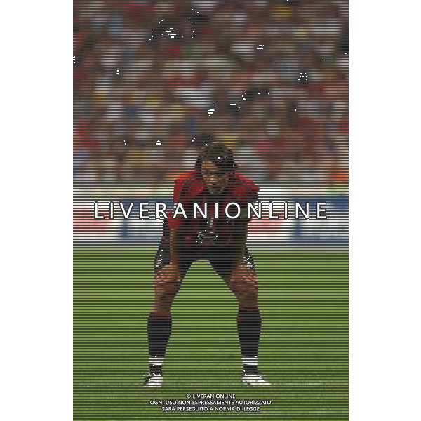 MILANO, 21-08-04 DFP/FOTO GIORGIO RAVEZZANI SUPERCOPPA ITALIANA / MILAN-LAZIO: PAOLO MALDINI AG ALDO LIVERANI SAS