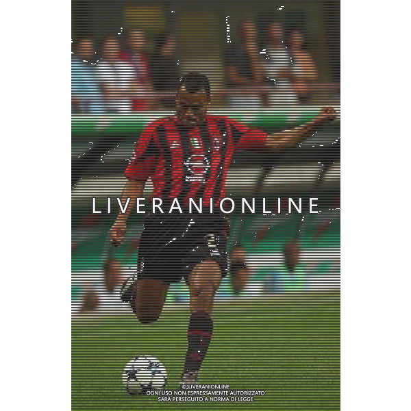 MILANO, 21-08-04 DFP/FOTO GIORGIO RAVEZZANI SUPERCOPPA ITALIANA / MILAN-LAZIO: CAFU MARCOS AG ALDO LIVERANI SAS