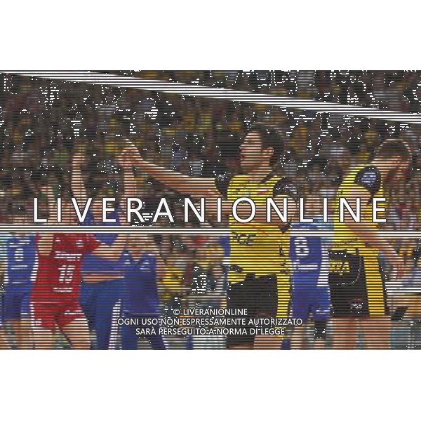 18.03.2012 LODZ- ATLAS ARENA (LODZ, POLAND - ATLAS ARENA) SIATKOWKA MEZCZYZN (MEN\'S VOLLEYBALL), CEV LIGA MISTRZOW MEZCZYZN (CEV VOLLEYBALL CHAMPIONS LEAGUE MEN\'S); FINAL FOUR MECZ FINALOWY - FINAL PGE SKRA BELCHATOW - ZENIT KAZAN ( FINAL GAME PGE SKRA BELCHATOW - ZENIT KAZAN) NZ MICHAL WINIARSKI; SKRA SMUTEK, PORAZKA; ZLA DECYZJA SEDZIOW BLAD SEDZIOW; FOTO LUKASZ GROCHALA/ CYFRASPORT/NEWSPIX.PL --- Newspix.pl AG ALDO LIVERANI S A S ONLY ITALY *** Local Caption *** www.newspix.pl mail us: info@newspix.pl call us: 0048 022 23 22 222 --- Polish Picture Agency by Ringier Axel Springer Poland