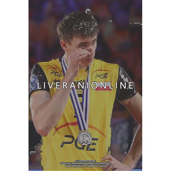 18.03.2012 LODZ- ATLAS ARENA (LODZ, POLAND - ATLAS ARENA) SIATKOWKA MEZCZYZN (MEN\'S VOLLEYBALL), CEV LIGA MISTRZOW MEZCZYZN (CEV VOLLEYBALL CHAMPIONS LEAGUE MEN\'S); FINAL FOUR MECZ FINALOWY - FINAL PGE SKRA BELCHATOW - ZENIT KAZAN ( FINAL GAME PGE SKRA BELCHATOW - ZENIT KAZAN) NZ MARIUSZ WLAZLY; SKRA SMUTEK, PORAZKA; ZLA DECYZJA SEDZIOW BLAD SEDZIOW; FOTO LUKASZ GROCHALA/ CYFRASPORT/NEWSPIX.PL --- Newspix.pl AG ALDO LIVERANI S A S ONLY ITALY *** Local Caption *** www.newspix.pl mail us: info@newspix.pl call us: 0048 022 23 22 222 --- Polish Picture Agency by Ringier Axel Springer Poland