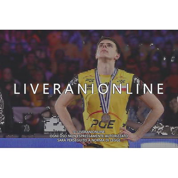 18.03.2012 LODZ- ATLAS ARENA (LODZ, POLAND - ATLAS ARENA) SIATKOWKA MEZCZYZN (MEN\'S VOLLEYBALL), CEV LIGA MISTRZOW MEZCZYZN (CEV VOLLEYBALL CHAMPIONS LEAGUE MEN\'S); FINAL FOUR MECZ FINALOWY - FINAL PGE SKRA BELCHATOW - ZENIT KAZAN ( FINAL GAME PGE SKRA BELCHATOW - ZENIT KAZAN) NZ MARIUSZ WLAZLY; SKRA SMUTEK, PORAZKA; ZLA DECYZJA SEDZIOW BLAD SEDZIOW; FOTO LUKASZ GROCHALA/ CYFRASPORT/NEWSPIX.PL --- Newspix.pl AG ALDO LIVERANI S A S ONLY ITALY *** Local Caption *** www.newspix.pl mail us: info@newspix.pl call us: 0048 022 23 22 222 --- Polish Picture Agency by Ringier Axel Springer Poland