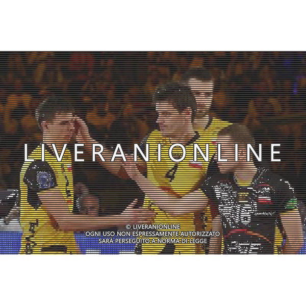 18.03.2012 LODZ- ATLAS ARENA (LODZ, POLAND - ATLAS ARENA) SIATKOWKA MEZCZYZN (MEN\'S VOLLEYBALL), CEV LIGA MISTRZOW MEZCZYZN (CEV VOLLEYBALL CHAMPIONS LEAGUE MEN\'S); FINAL FOUR MECZ FINALOWY - FINAL PGE SKRA BELCHATOW - ZENIT KAZAN ( FINAL GAME PGE SKRA BELCHATOW - ZENIT KAZAN) NZ MARIUSZ WLAZLY, DANIEL PLISNKI, MARCIN MOZDZONEK,, PAWEL ZATORSKI; SKRA SMUTEK, PORAZKA; ZLA DECYZJA SEDZIOW BLAD SEDZIOW; FOTO LUKASZ GROCHALA/ CYFRASPORT/NEWSPIX.PL --- Newspix.pl AG ALDO LIVERANI S A S ONLY ITALY *** Local Caption *** www.newspix.pl mail us: info@newspix.pl call us: 0048 022 23 22 222 --- Polish Picture Agency by Ringier Axel Springer Poland