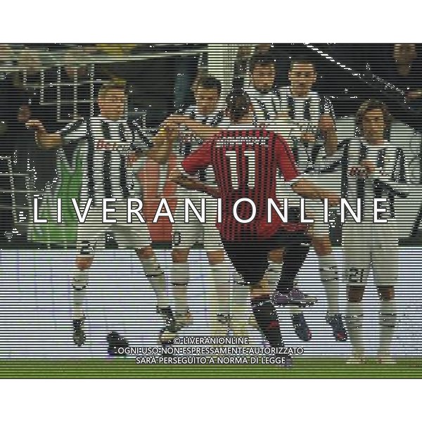 Coppa Italia TIM Cup 2011/2012 Semifinale Ritorno Torino - 20.03.2012 Juventus-Milan Nella Foto:punizione di zlatan ibrahimovic fermata dalla barriera /Ph.Vitez-Ag. Aldo Liverani