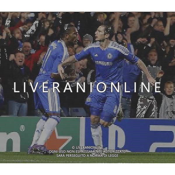 Chelsea\'s John Terry celebrates scoring his sides third goal 3-1 Football - UEFA Champions League Group E - Chelsea v Napoli - Wed 14 March 2012 - Stamford Bridge - London © CameraSport - 43 Linden Ave. Countesthorpe. Leicester. England. LE8 5PG - Tel: +44 (0) 116 277 4147 - admin@camerasport.com - www.camerasport.com AG ALDO LIVERANI S A S ONLY ITALY