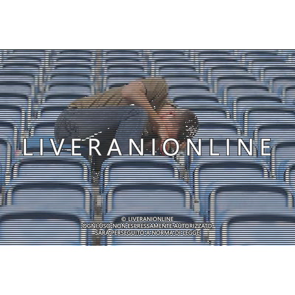 Poznan, 21 June 2011. Evacution of City Stadium, Polish Emergency Services exercises before Euro 2012 in Poland and Ukraine, Poznan, Poland. (ukit) ©photoshot/AGENZIA ALDO LIVERANI SAS - ITALY ONLY - Esercitazioni di Polizia di evacuazione dello stadio, soccorsi di paramedici e servizi di emergenza in previsione degli Europei di Calcio Euro 2012 in Polonia e Ucraina