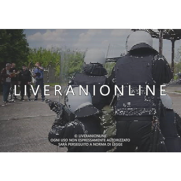 Lodz, 19 May 2011. Polish Intervention Prison Services exercises before Euro 2012 in Poland and Ukraine, Lodz, Poland. (ukit) Grzegorz Micha³owski ©photoshot/AGENZIA ALDO LIVERANI SAS - ITALY ONLY - Esercitazioni di Polizia di evacuazione dello stadio, soccorsi di paramedici e servizi di emergenza in previsione degli Europei di Calcio Euro 2012 in Polonia e Ucraina