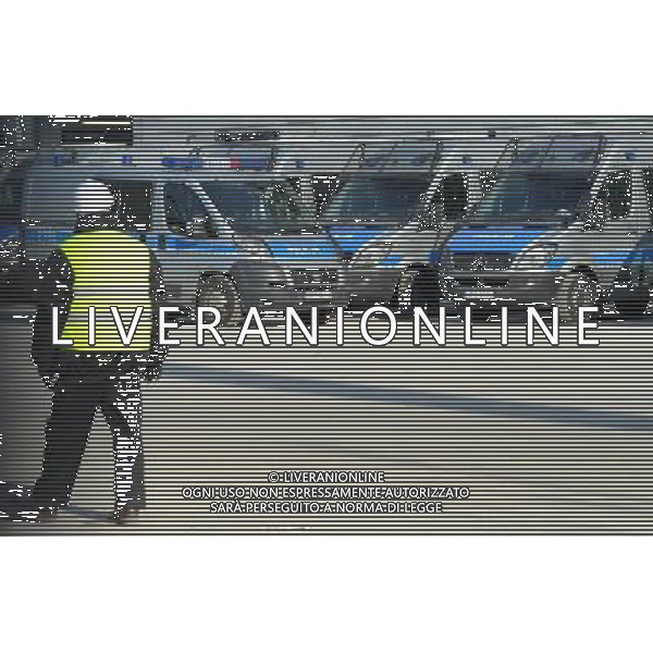 Warsaw, 09 February 2012. Police security excercises in National Stadium in Warsaw before Euro 2012 in Poland and Ukraine, Warsaw, Poland. (ukit) Grzegorz Jakubowski ©photoshot/AGENZIA ALDO LIVERANI SAS - ITALY ONLY - Esercitazioni di Polizia di evacuazione dello stadio, soccorsi di paramedici e servizi di emergenza in previsione degli Europei di Calcio Euro 2012 in Polonia e Ucraina