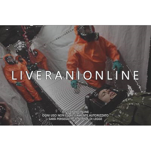 Warsaw, 29 October 2009. Polish Emergency Services exercises before Euro 2012 in Poland and Ukraine. Patrol 09 excercises imitate chemical contamination in Warsaw\'s Underground, Bus and tram Station, Warsaw, Poland. (ukit) Grzegorz Jakubowski ©photoshot/AGENZIA ALDO LIVERANI SAS - ITALY ONLY - Esercitazioni di Polizia di evacuazione dello stadio, soccorsi di paramedici e servizi di emergenza in previsione degli Europei di Calcio Euro 2012 in Polonia e Ucraina