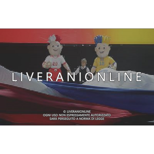 Warsaw, 16 November 2010. Twins Slavek and Slavko are official mascots of Euro 2012 in Poland and Ukraine , Warsaw, Poland. (ukit) Bart³omiej Zborowski ©photoshot/AGENZIA ALDO LIVERANI SAS - ITALY ONLY - Esercitazioni di Polizia di evacuazione dello stadio, soccorsi di paramedici e servizi di emergenza in previsione degli Europei di Calcio Euro 2012 in Polonia e Ucraina