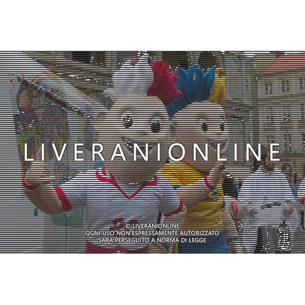 Poznan, 18 November 2010. Twins Slavek and Slavko are official mascots of Euro 2012 in Poland and Ukraine , Poznan, Poland. (ukit) £ukasz Ogrodowczyk ©photoshot/AGENZIA ALDO LIVERANI SAS - ITALY ONLY - Esercitazioni di Polizia di evacuazione dello stadio, soccorsi di paramedici e servizi di emergenza in previsione degli Europei di Calcio Euro 2012 in Polonia e Ucraina