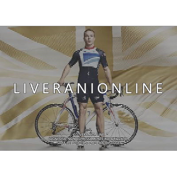 Chris Hoy Adidas, Official Sportswear Partner of Team GB and ParalympicsGB today proudly presented the ground-breaking team kit that will be worn by the British athletes at the London 2012 Olympic and Paralympic Games. Designed by acclaimed British designer Stella McCartney, who was appointed by adidas as Creative Director for this project, the kit is the most comprehensive range thatÕs ever been supplied to a national team, combining the best in performance technologies and stand-out British style. ©photoshot/AGENZIA ALDO LIVERANI SAS - ITALY ONLY - Presentazione dell\'abbigliamento sportivo Adidas disegnato dalla celebre stilista inglese Stella McCartney che sara\' indossato dagli atleti britannici che parteciperanno ai Giochi Olimpici e Paralimpici di Londra 2012