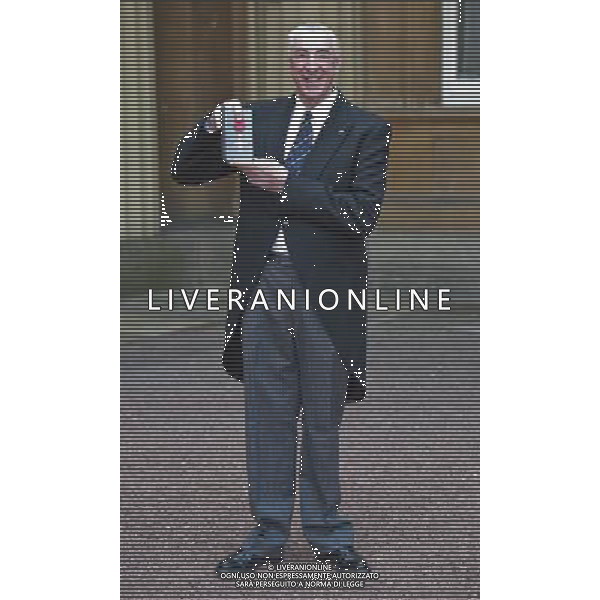  Date: 22/03/12 Pictured: Michael Read Caption: Michael Reed at Buckingham Palace after receiving an MBE award from the Queen. ©photoshot/AG ALDO LIVERANI SAS - ITALY ONLY -