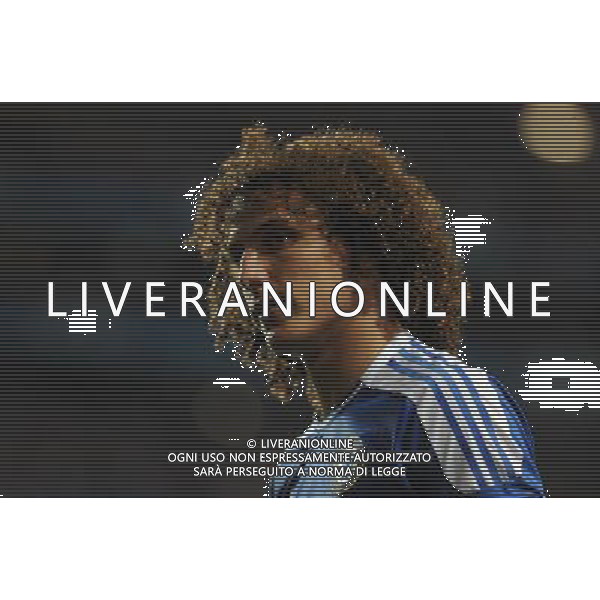 20120327: LISBON, PORTUGAL - Champions League 2011/2012 - Quarter-finals, First leg: SL Benfica vs Chelsea. In picture: Chelsea\'s David Luiz, from Brazil. PHOTO: Alvaro Isidoro/CITYFILES pilka nozna liga mistrzow sezon 2011/2012 CWIERCFINAL BENFICA LIZBONA vs CHELSEA LONDYN FOT. CITYFILES/NEWSPIX.PL PORTUGAL,BRAZIL,SPAIN,GERMANY,FRANCE,UK OUT !!! --- Newspix.pl /AG ALDO LIVERANI CHAMPIONS LEAGUE BENFICA CHELSEA - ITALY ONLY - *** Local Caption *** .