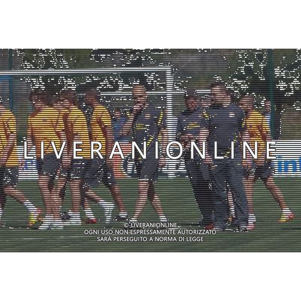 MILANO 29/3/2012 CENTRO PORTIVO GIACINTO FACCHETTI ALLENAMENTO DEL BARCELONA DOPO LA SFIDA DI CHAMPIONS CONTRO IL MILAN NELLA FOTO JOSEPH GUARDIOLA PH.FIOCHI/ALDO LIVERANI SAS