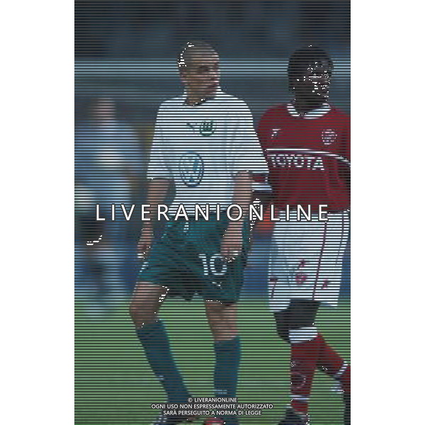 PERUGIA 12/08/2003 FINALE DI ANDATA INTERTOTO 2003 PERUGIA-WOLFSBURG NELLA FOTO:D\'ALESSANDRO SORVEGLIATO SPECIALE PER OBODO* FOTO 1905/ROBERTO SETTONCE/ALDO LIVERANI S.A.S.