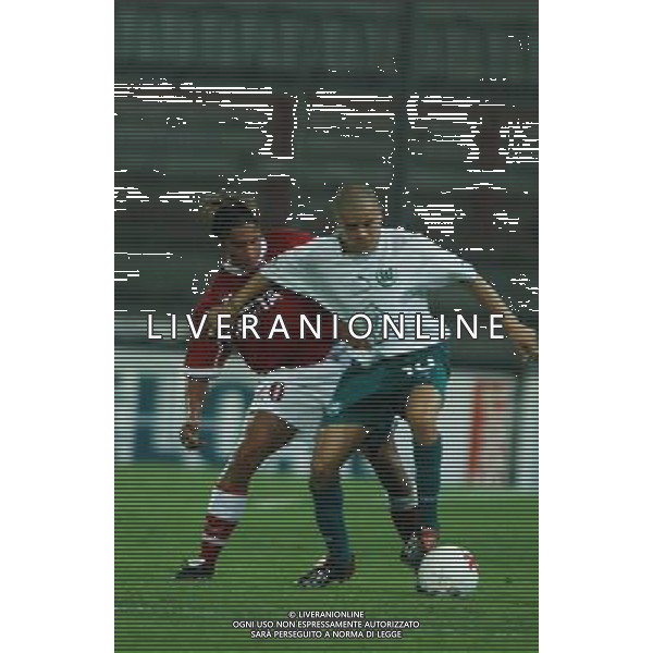 PERUGIA 12/08/2003 FINALE DI ANDATA INTERTOTO 2003 PERUGIA-WOLFSBURG NELLA FOTO:DUELLO FUSANI D\'ALESSANDRO* FOTO 1905/ROBERTO SETTONCE/ALDO LIVERANI S.A.S.