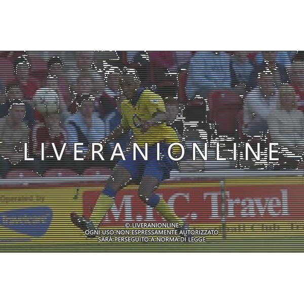 Middlesbrough (inghilterra) Premier League 24/08/2003 partita: Middlesbrough - Arsenal foto: S.Rosa/Liverani nella foto: Thierry Henry - Arsenal