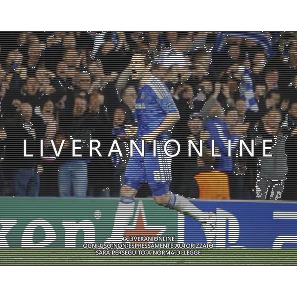 Chelsea\'s Frank Lampard celebrates scoring his sides first goal 1-0 from a penalty kick Champions League Quarter Final Second Leg - Chelsea v Benfica - Wednesday 3rd April 2012 - Stamford Bridge - London © CameraSport - 43 Linden Ave. Countesthorpe. Leicester. England. LE8 5PG - Tel: +44 (0) 116 277 4147 - admin@camerasport.com - www.camerasport.com QUARTI DI RITORNO DI CHAMPIONS LEAGUE CHELSEA - BENFICA ALDO LIVERANI SAS ITALY ONLY *** Local Caption *** .