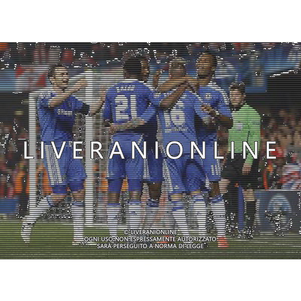 Chelsea\'s Raul Meireles celebrates scoring his sides second goall 2-1 Champions League Quarter Final Second Leg - Chelsea v Benfica - Wednesday 3rd April 2012 - Stamford Bridge - London © CameraSport - 43 Linden Ave. Countesthorpe. Leicester. England. LE8 5PG - Tel: +44 (0) 116 277 4147 - admin@camerasport.com - www.camerasport.com QUARTI DI RITORNO DI CHAMPIONS LEAGUE CHELSEA - BENFICA ALDO LIVERANI SAS ITALY ONLY *** Local Caption *** .