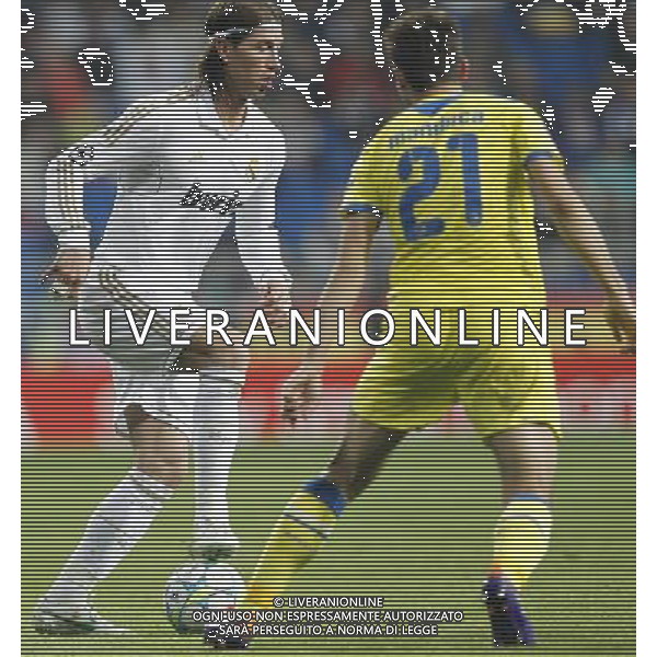 Real Madrid\'s Sergio Ramos and Apoel\'s Gustavo Manduca during Champions League match on april 4th 2012. Photo: Cesar Cebolla / ALFAQUI /ALDO LIVERANI SAS - ITALY ONLY -