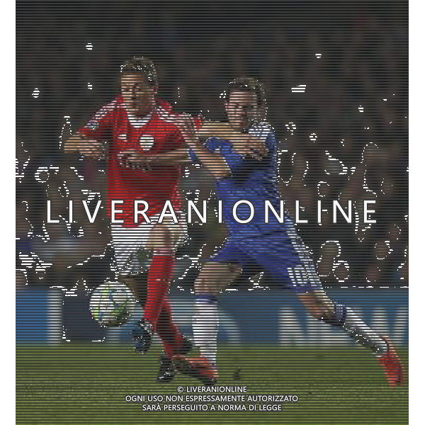 (120405) -- LONDON, April 5, 2012 () -- Juan Mata (R) of Chelsea vies with Nemanja Matic of Benfica during the UEFA Champions League Quarterfinal second leg match between Chelsea and Benfica at Stamford Bridge on April 4, 2012 in London, the United Kingdom. Chelsea won 2-1 and advanced to the semifinal with 3-1. (/Wang Lili) ©photoshot/AGENZIA ALDO LIVERANI SAS - ITALY ONLY - Chelsea - Benfica quarti di finale UEFA Champions League gara di ritorno a Stamford Bridge il 4 aprile 2012 a Londra