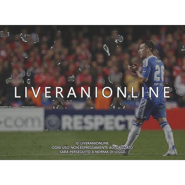(120405) -- LONDON, April 5, 2012 () -- John Terry walks off the court during the UEFA Champions League Quarterfinal second leg match between Chelsea and Benfica at Stamford Bridge on April 4, 2012 in London, the United Kingdom. Chelsea won 2-1 and advanced to the semifinal with 3-1. (/Wang Lili) ©photoshot/AGENZIA ALDO LIVERANI SAS - ITALY ONLY - Chelsea - Benfica quarti di finale UEFA Champions League gara di ritorno a Stamford Bridge il 4 aprile 2012 a Londra