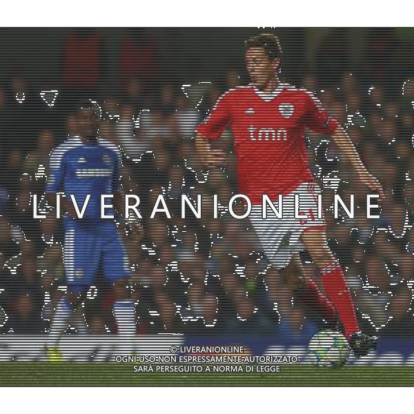 Benfica\'s Nemanja Matic in action during his side\'s Champion\'s League quarter-final second leg clash against Chelsea at Stamford Bridge in west London. Photo date: Tuesday April 4, 2012. Photo credit: Johnny Green ©photoshot/AGENZIA ALDO LIVERANI SAS - ITALY ONLY - Chelsea - Benfica quarti di finale UEFA Champions League gara di ritorno a Stamford Bridge il 4 aprile 2012 a Londra