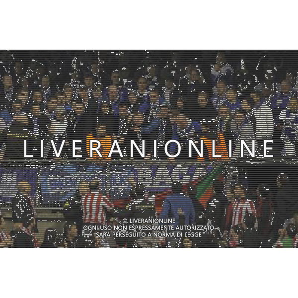 Athletic Club de Bilbao\'s supporters (d) have words with FC Schalke 04\'s supporters during Europa League match.April 5,2012. (ALTERPHOTOS/Acero) AG ALDO LIVERANI S A S ONLY ITALY