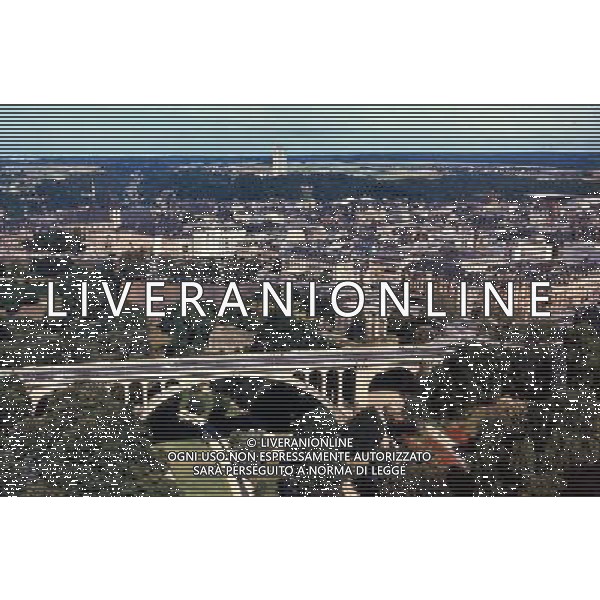 LUSSEMBURGO NELLA FOTO VUE ARIENNE AUS DER VOGELSCHAU ARCHIVIO GIOVANNI LIVERANI-AG ALDO LIVERANI S A S